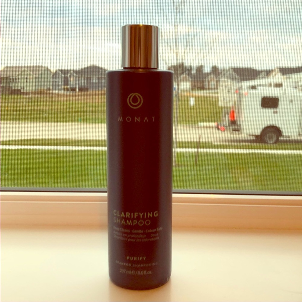Monat clarifying shampoo